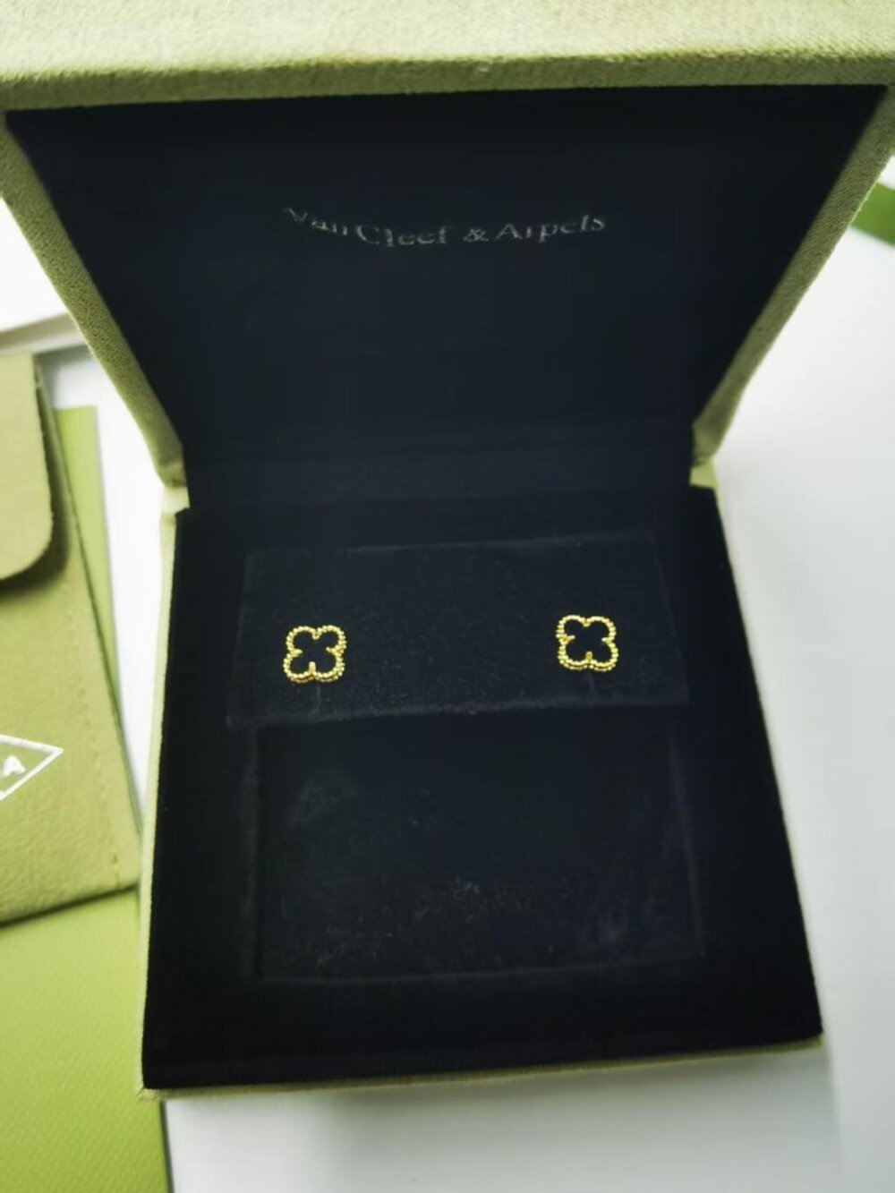 Van Cleef & Arpels earrings